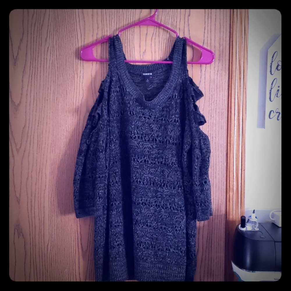 Torrid open shoulder perforated 3/4 sweater